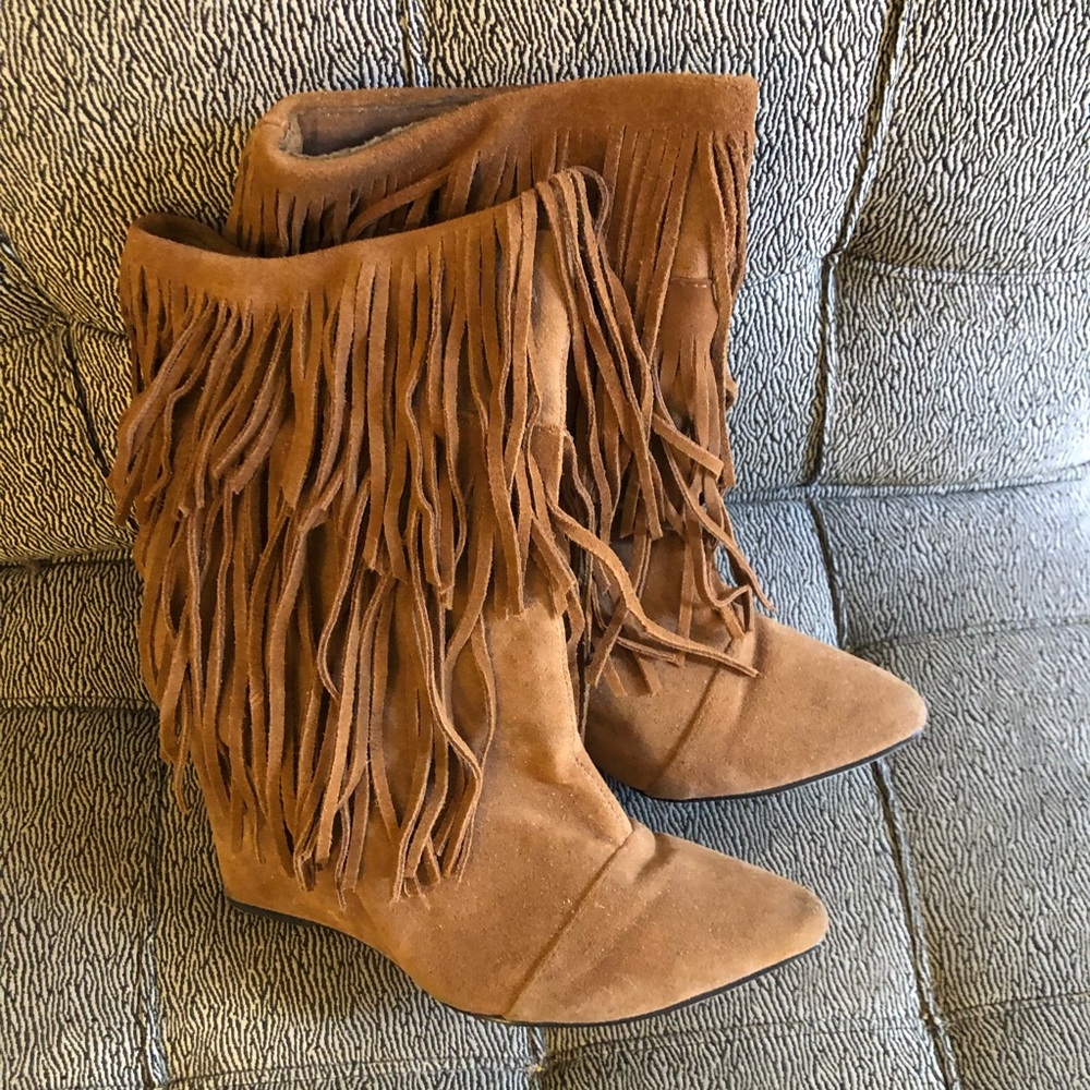 Boho fringe suede wedge boots 8M